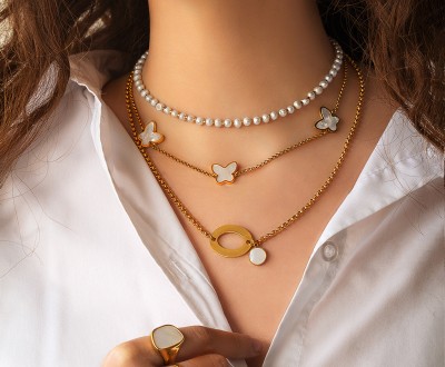 Σετ κολιέ με ατσάλινα στοιχεία με οπάλιο συνδιασμένο με μαργαριτάρι και αλυσίδες