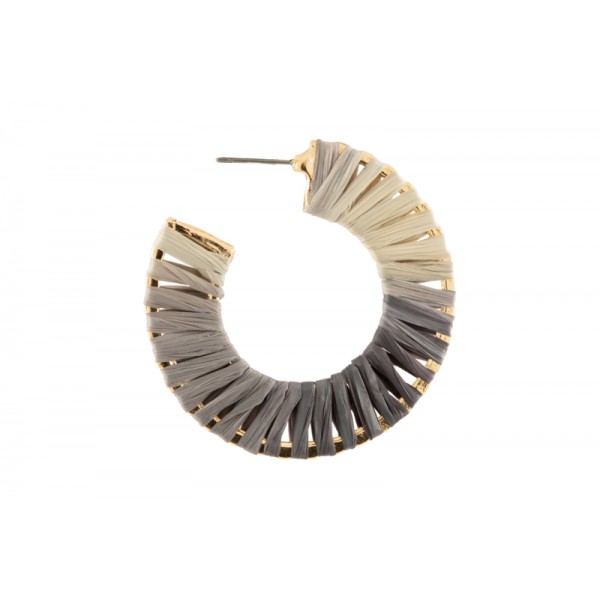 Μεταλλικό στοιχείο pin με ύφασμα rattan