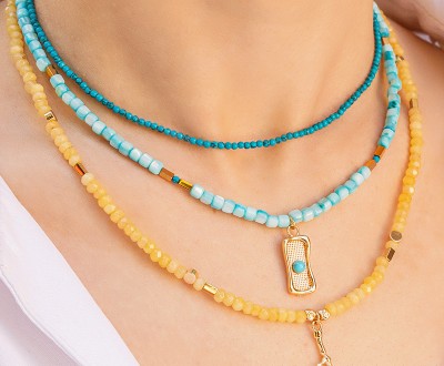 Σετ κολιέ με ημιπολύτιμο λίθο νεφρίτη και ορειχάλκινα στοιχεία