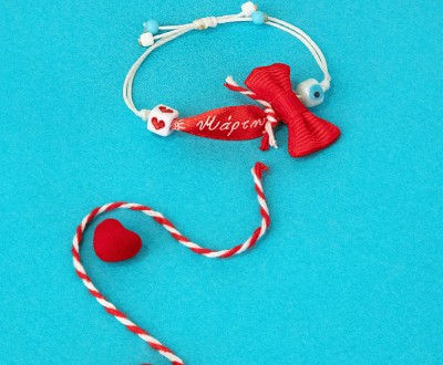 Βραχιόλια Μάρτης, με ξύλινο στοιχείο και φιόγκο γκρο