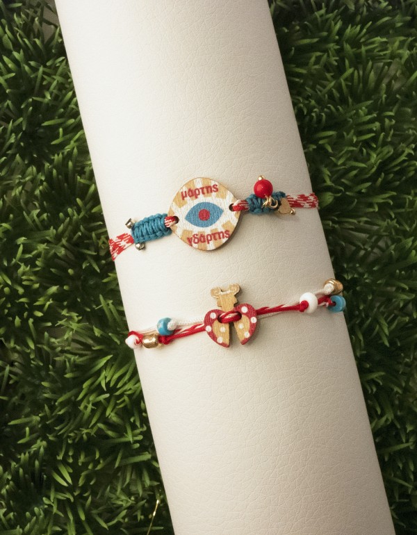 Βραχιόλια Μάρτης, με ξύλινα στοιχεία και λεπτομέρειες από ημιπολύτιμους λίθους