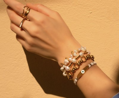 Σετ βραχιόλια με μαργαριτάρια, ατσάλινα στοιχεία και αιματίτη