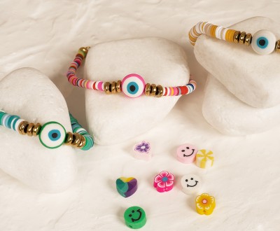 Βραχιόλια φίμο με στοιχεία φίμο και αιματίτη