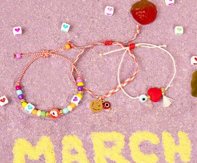 Παιδικά Βραχιόλια Μάρτης, με γυάλινες κοντερίες πολύχρωμες, ατσάλινο στοιχείο, καρδιά βελούδινη