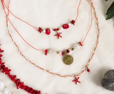 Σετ κολιέ με κοράλια, μαργαριτάρια, αιματίτες και ατσάλινα στοιχεία