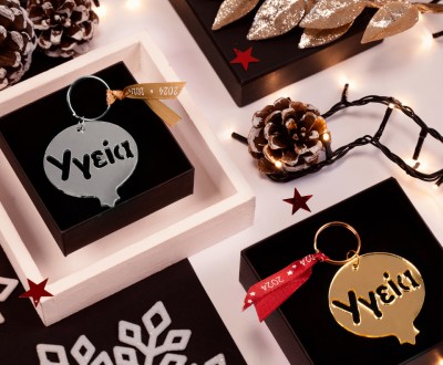 Γούρια μπρελόκ με plexiglass ρόδι ''Υγεία'' και σατέν κορδέλες