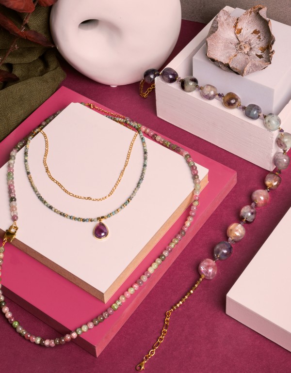 Σετ κολιέ με ημιπολύτιμες πέτρες σε purple-emerald απόχρωση και ατσάλινες αλυσίδες
