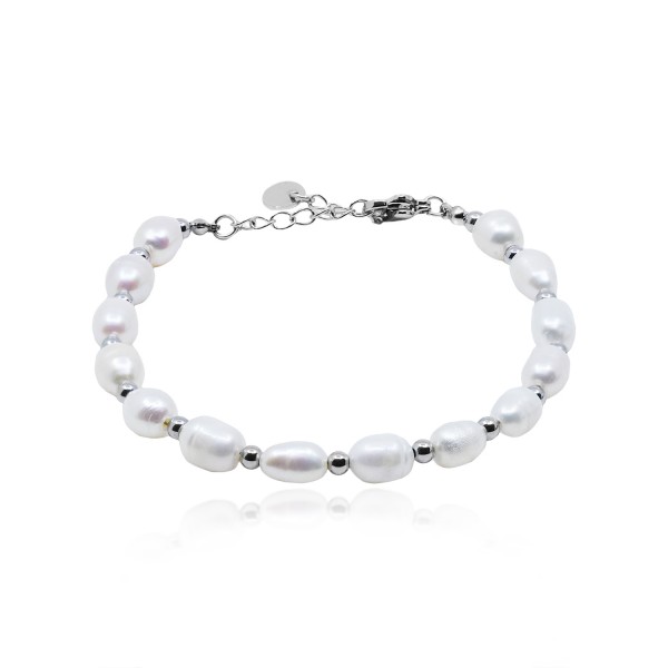 Βραχιόλι με ατσάλινα εξαρτήματα και μαργαριτάρια