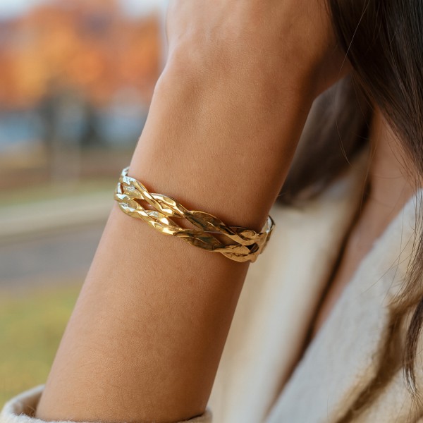 Ατσάλινο βραχιόλι χειροπέδα