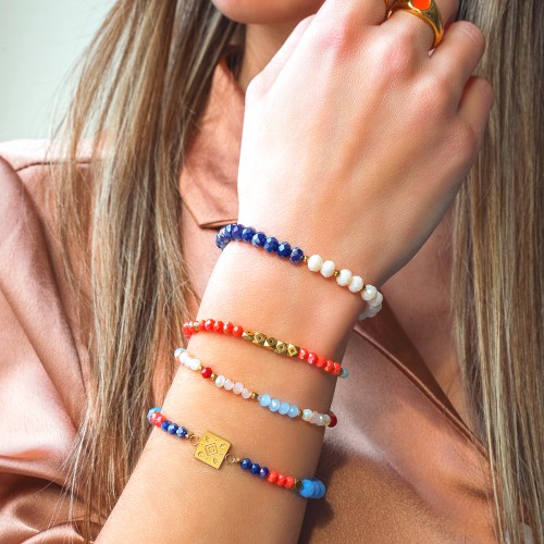 Σετ βραχιόλια με multicolor κρύσταλλα σε διάφορα μεγέθη, αιματίτες και ατσάλινο γεωμετρικό στοιχείο