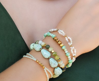 Σετ  βραχιόλια σε πράσινες αποχρώσεις συνδυασμένα με αιματίτη, κρύσταλλα, χαολίτη, αχάτη, όνυχα και φεγγαρόπετρα