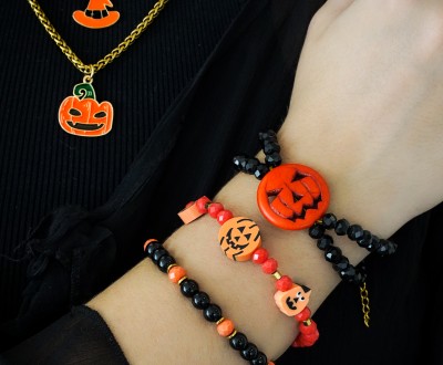 Βραχιόλια με μαύρη πέτρα, πορτοκαλί και μαύρα κρύσταλλα, χρυσό αιματίτη και χαολίτη σε σχήμα κολοκύθας