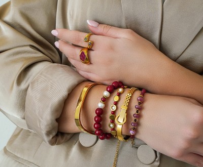 Βραχιόλια με χαολίτη και νεφρίτη σε βουργουνδί χρώμα, χρυσό αιματίτη και πέρλες