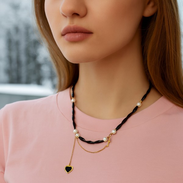 Χειροποίητο κολιέ με κρύσταλλα, μαργαριτάρια και charms